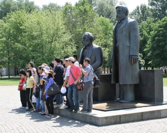 Denkmal für Karl Marx und Friedrich Engels